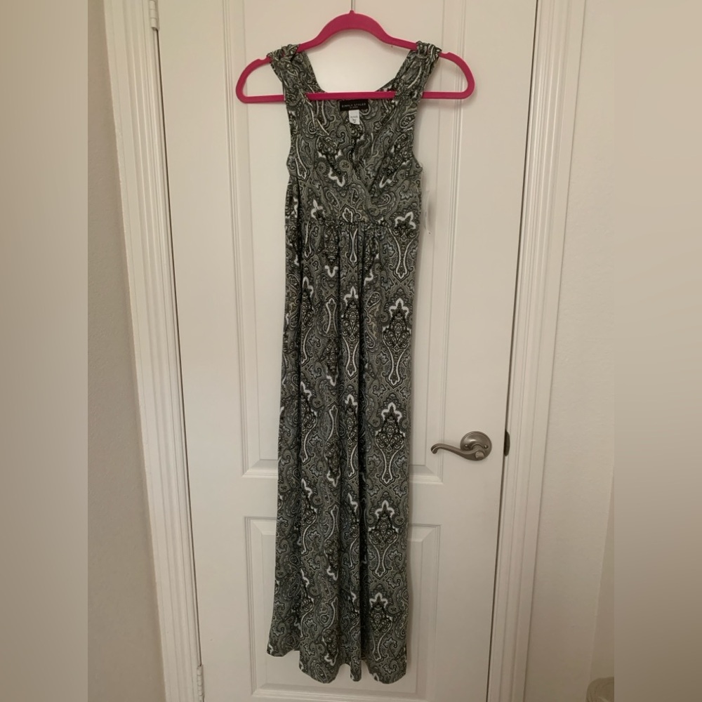 NWT Simply Styled Petite's Black, Green Olive and White Maxi Dress